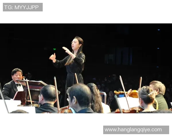 滑板与人生的交响曲:杨秀英的追梦之旅与深度对话 滑板与人生的交响曲:杨秀英的追梦之旅与深度对话